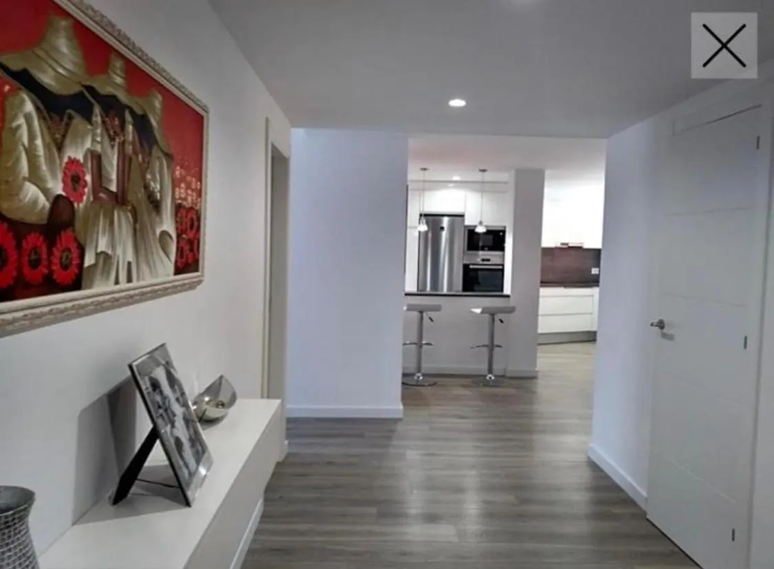 Contatti di Apartamento Totalmente Reformado En 1ª Linea